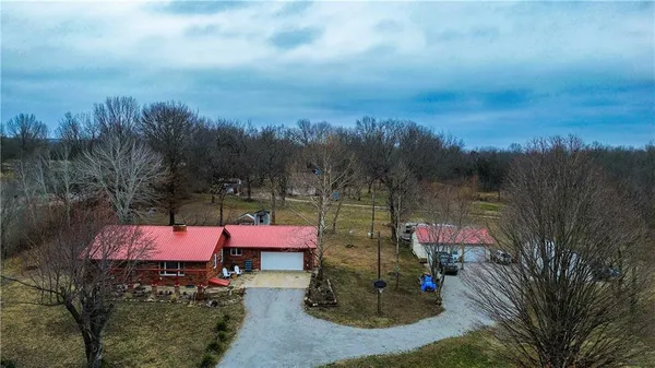 $305,000 | 20650 East 1100th Road, Pleasanton, KS 66075