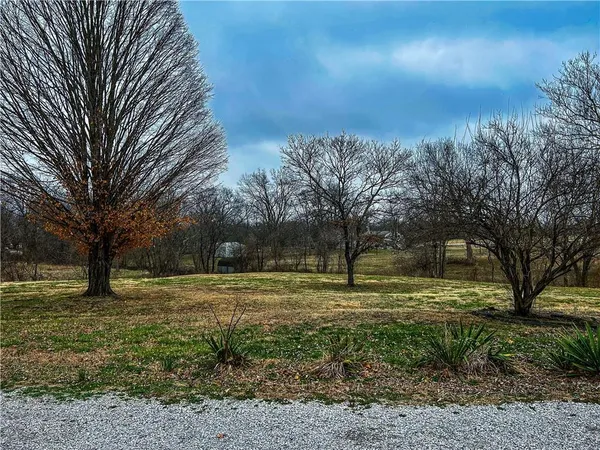 $305,000 | 20650 East 1100th Road, Pleasanton, KS 66075