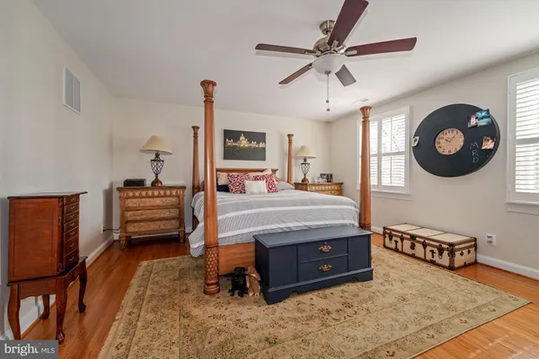 $5,695 | 1913 Woodford Road, Vienna, VA 22182