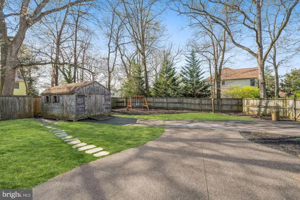 $5,695 | 1913 Woodford Road, Vienna, VA 22182