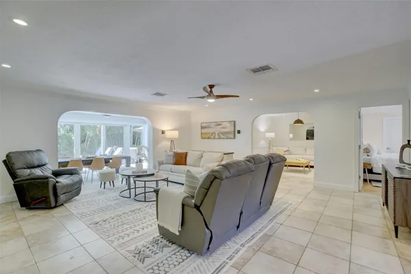 $9,500 | 2600 North Riverside Drive, Pompano Beach, FL 33062