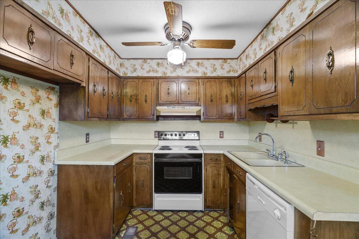 557 Sam Love Road Rocky Face, GA 30740 - Photo 11 of 41 17-DSC00033