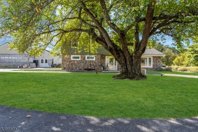 $888,000 | 70 MacKenzie Road, Hampton, NJ 08827