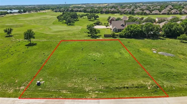 $600,000 | 307 Valerie Way, Copper Canyon, TX 76226