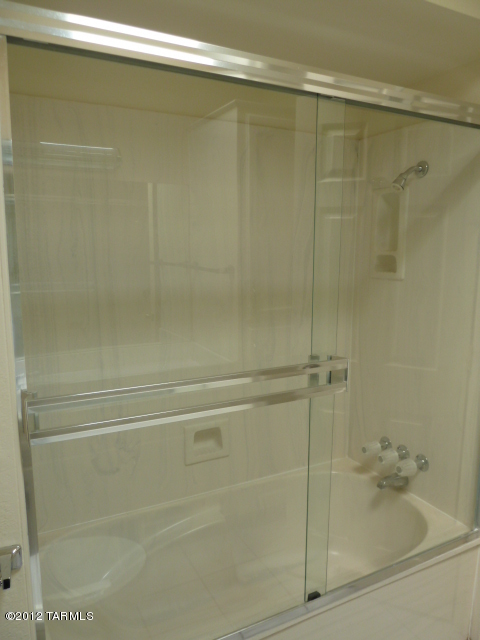 285 South Kolb Road, Unit 18 Tucson, AZ 85710 - Photo 15 of 22