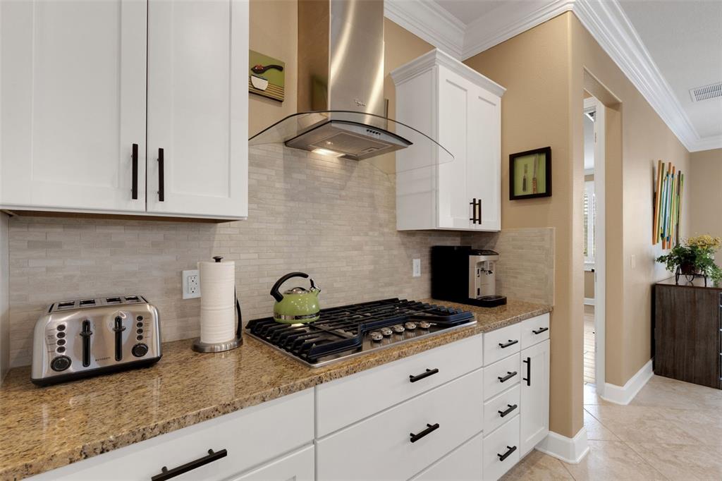 710 Asturias Road Davenport, FL 33837 - Photo 15 of 71