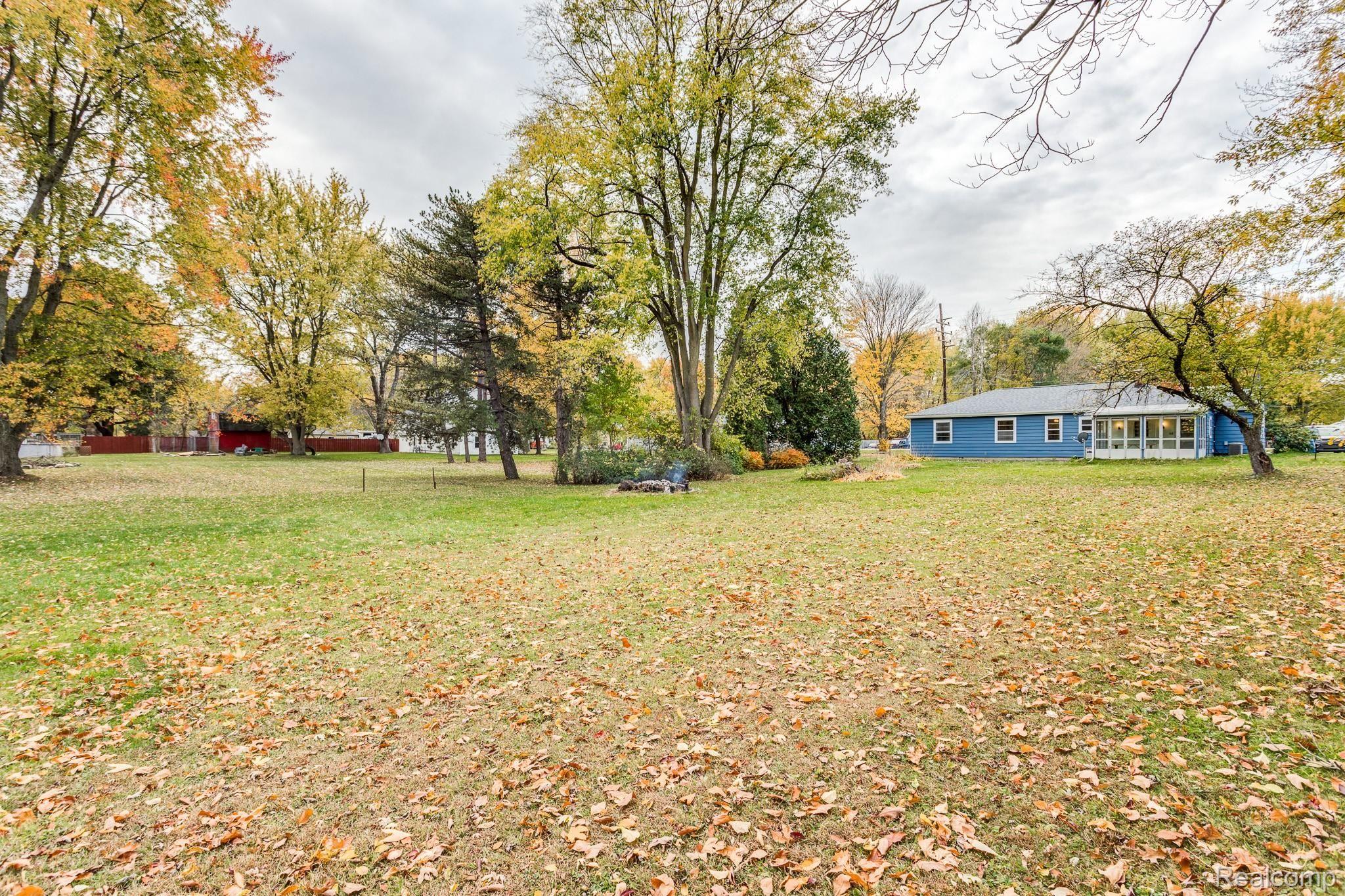 2636 Michigan Road Port Huron, MI 48060 - Photo 32 of 35 2636 Michigan Rd (28 of 35).jpg