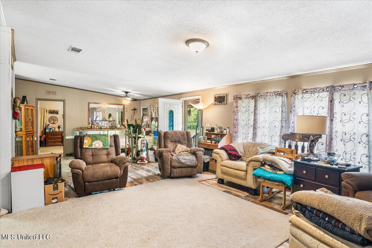18186 Robinson Road Gulfport, MS 39503 - Photo 8 of 28 10-DSC09111