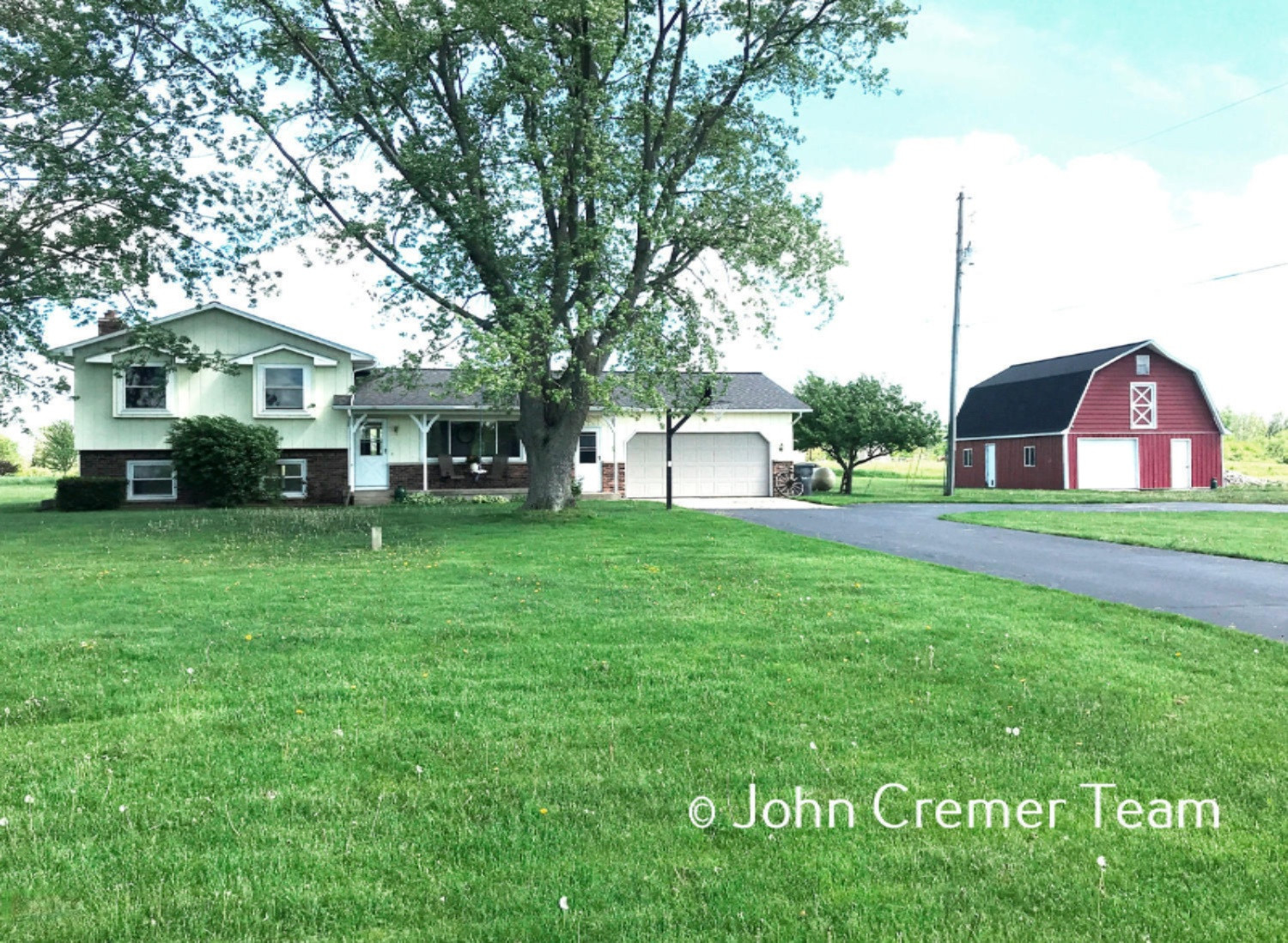 2050 Angling Road Grandville, MI 49418 - Photo 2 of 76 IMG_1032