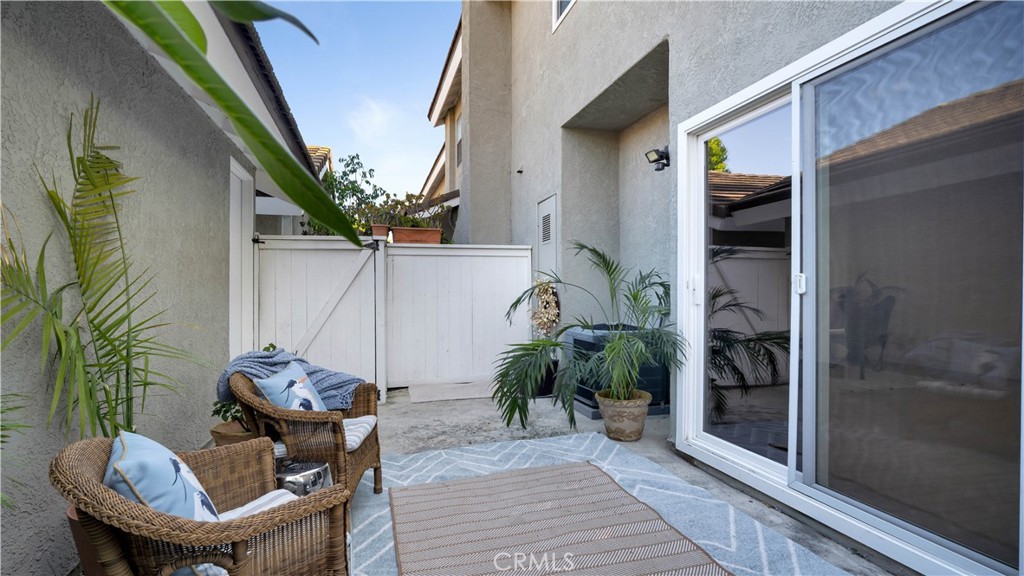 336 Fallingstar Irvine, CA 92614 - Photo 41 of 73 Private patio with garage door access