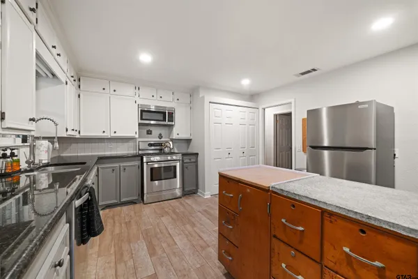 $269,900 | 1920 South Sneed Avenue, Tyler, TX 75701