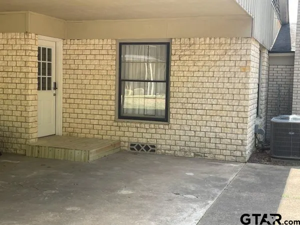 $269,900 | 1920 South Sneed Avenue, Tyler, TX 75701
