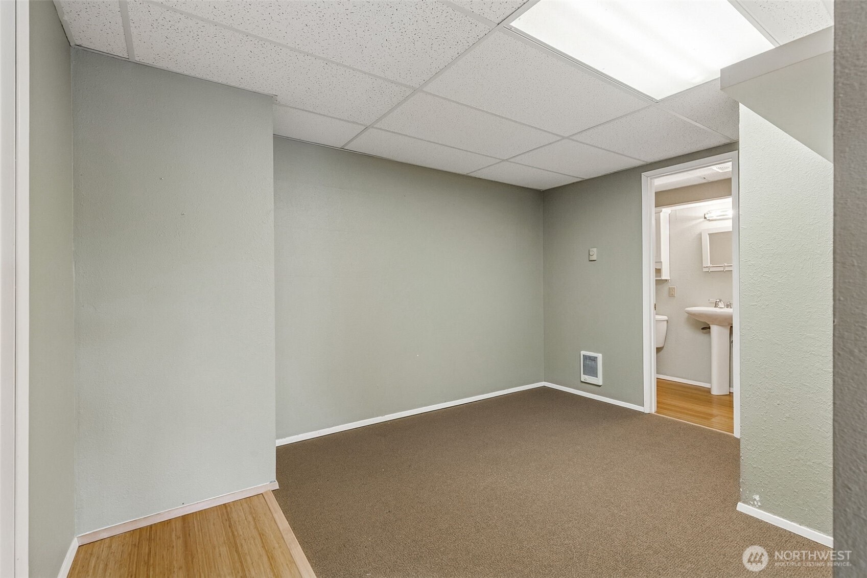 5221 Blvd Ext Road Southeast Olympia, WA 98501 - Photo 22 of 25 a view of small space