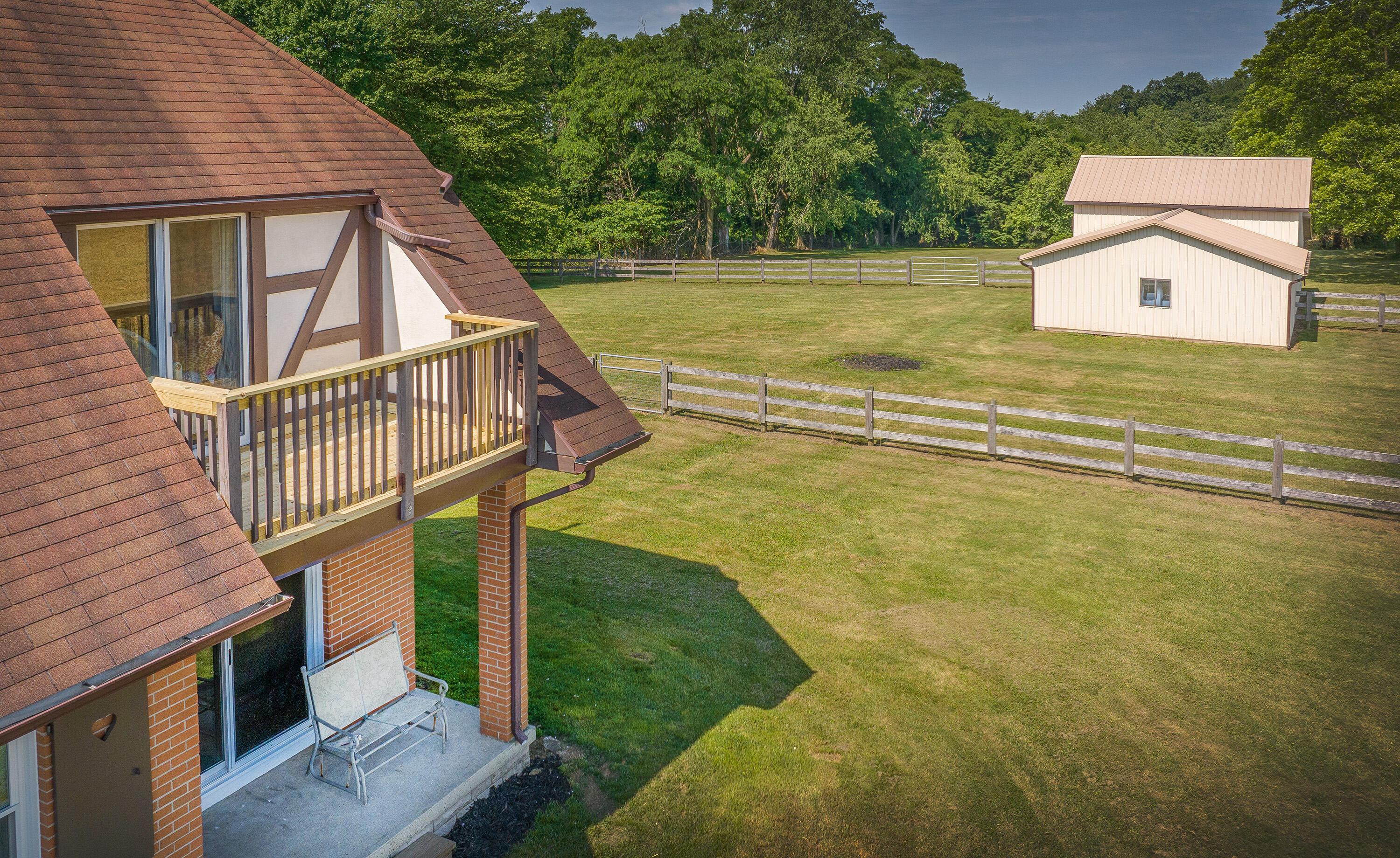 14119 Magers Road Howard, OH 43028 - Photo 9 of 54 Private balconies