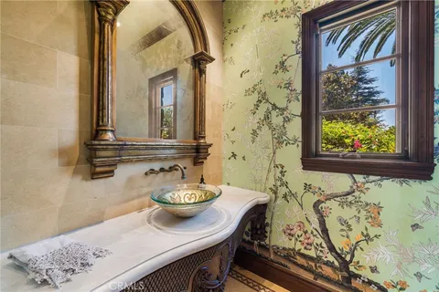 $6,895,000 | 427 La Marina Drive, Camarillo, CA 93010