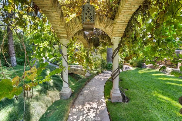 $6,295,000 | 427 La Marina Drive, Camarillo, CA 93010