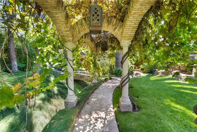 $6,495,000 | 427 La Marina Drive, Camarillo, CA 93010