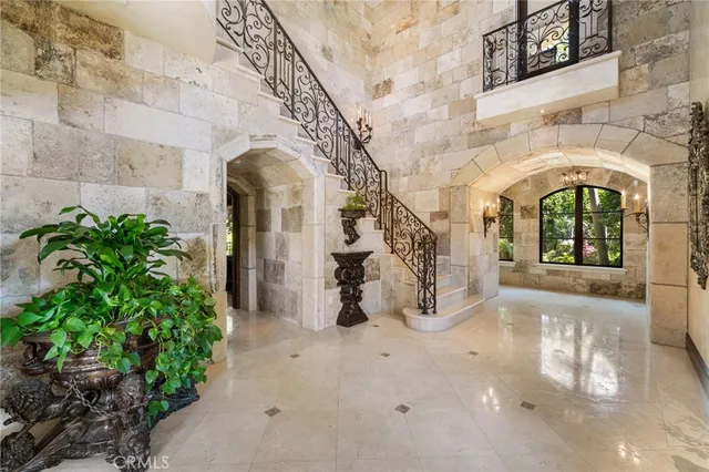 $6,495,000 | 427 La Marina Drive, Camarillo, CA 93010