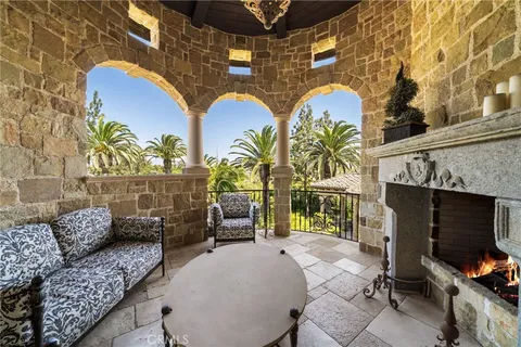 $6,895,000 | 427 La Marina Drive, Camarillo, CA 93010