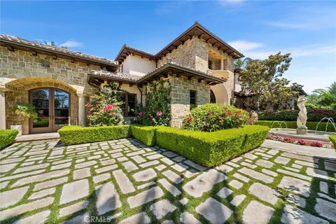 $6,895,000 | 427 La Marina Drive, Camarillo, CA 93010