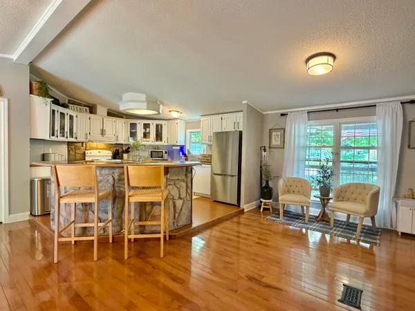 $249,950 | 293 Holcombe Avenue, New Castle, VA 24127