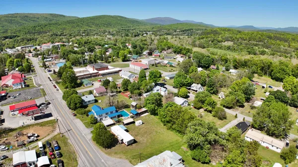 $249,950 | 293 Holcombe Avenue, New Castle, VA 24127