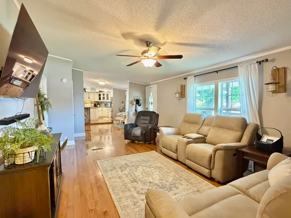 $249,950 | 293 Holcombe Avenue, New Castle, VA 24127