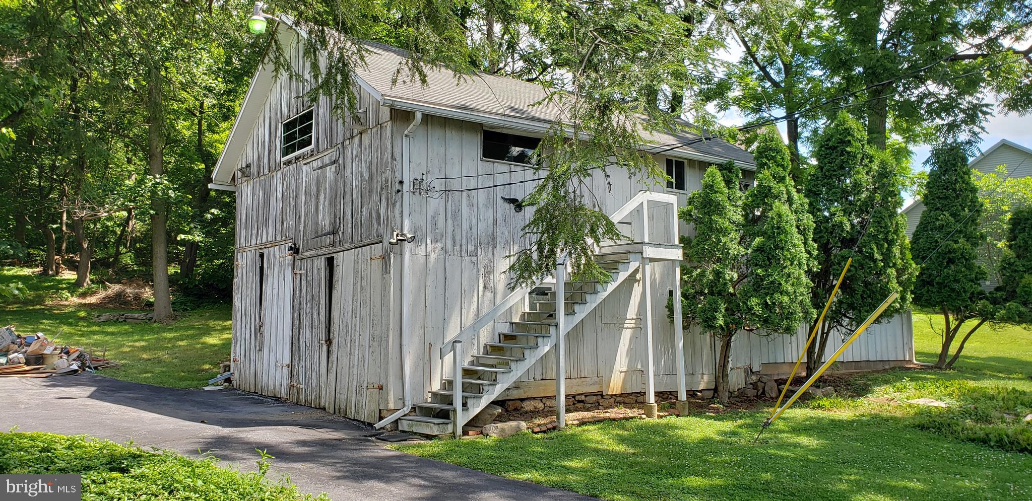 4510 Beaufort Farms Road Harrisburg, PA 17110 - Photo 9 of 48