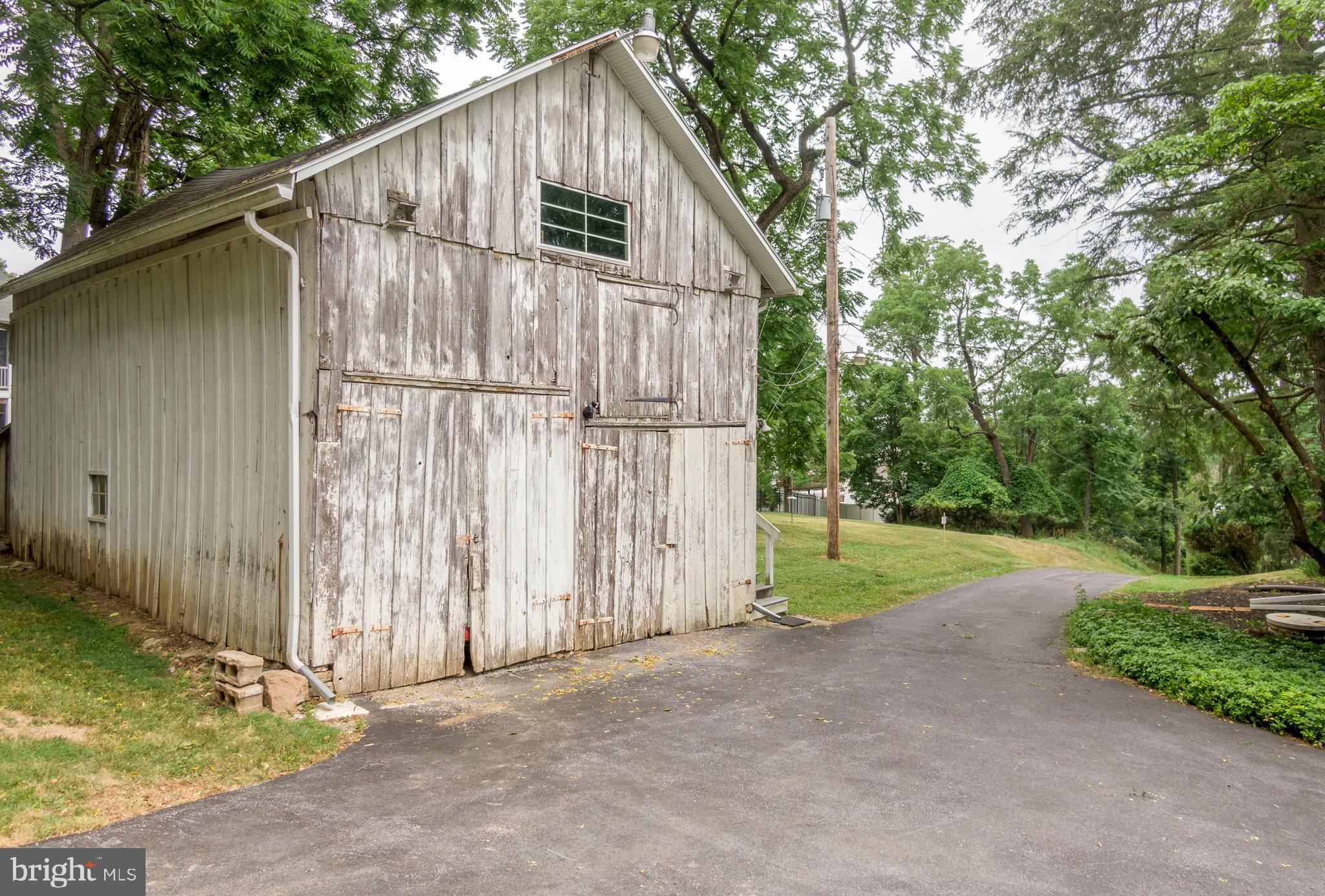 4510 Beaufort Farms Road Harrisburg, PA 17110 - Photo 10 of 48