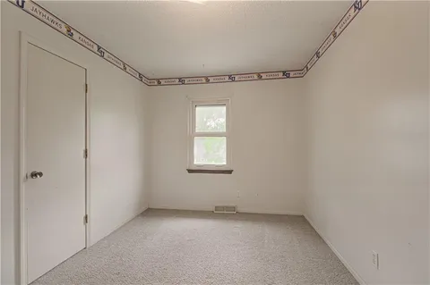 $254,950 | 823 Englewood Street, Lansing, KS 66043