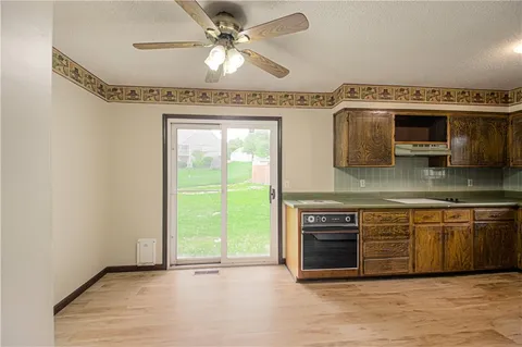 $254,950 | 823 Englewood Street, Lansing, KS 66043