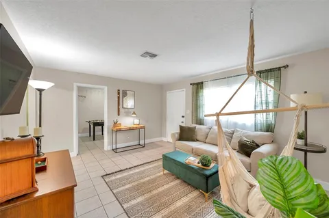 $215,000 | 3371 North Bay Avenue, Crystal River, FL 34428