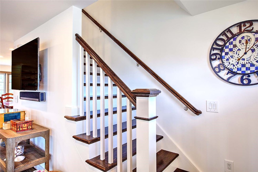 228 Bonnet Point Road Narragansett, RI 02882 - Photo 26 of 40