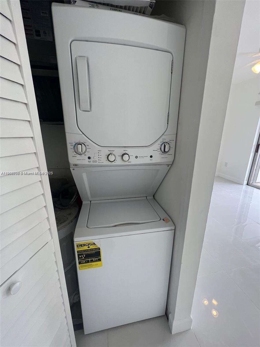 2001 Northwest 96th Terrace, Unit 10C Pembroke Pines, FL 33024 - Photo 9 of 10