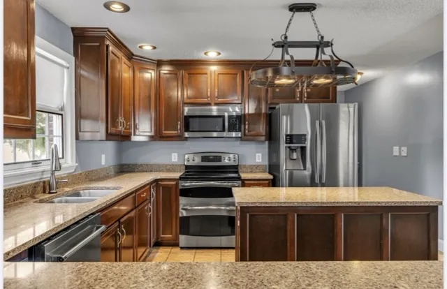 $599,900 | 121 Old Jackson Highway, Leoma, TN 38468