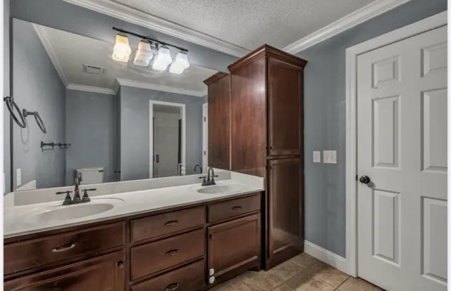 $599,900 | 121 Old Jackson Highway, Leoma, TN 38468