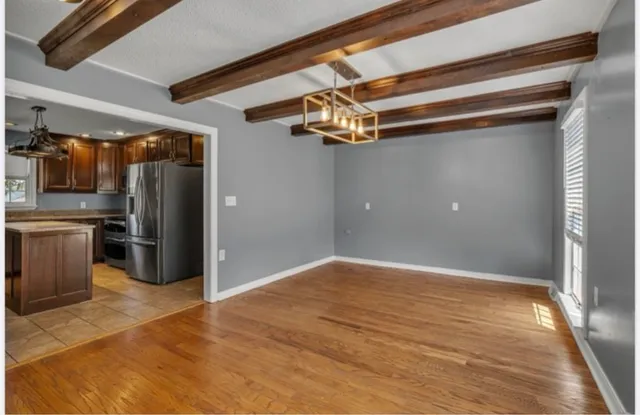 $599,900 | 121 Old Jackson Highway, Leoma, TN 38468