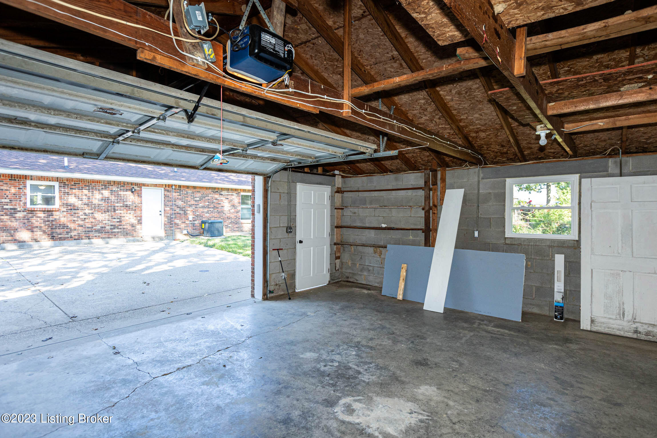 7123 Cane Run Road Louisville, KY 40258 - Photo 10 of 29 House_7010