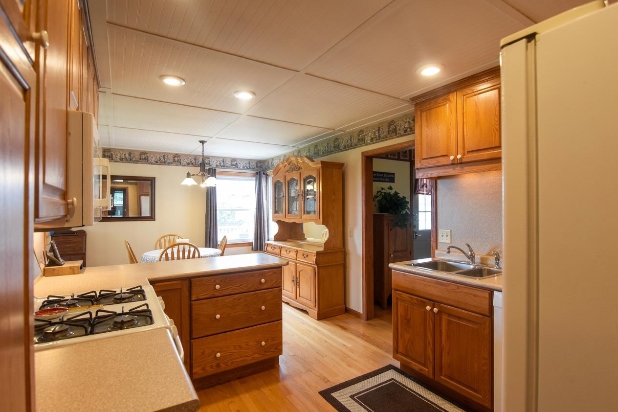 11663 North 11 Road Buckley, MI 49620 - Photo 8 of 40