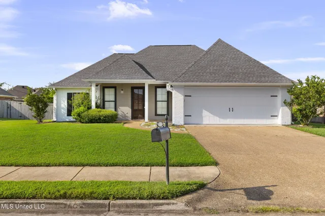 $280,000 | 134 Millhouse Drive, Madison, MS 39110
