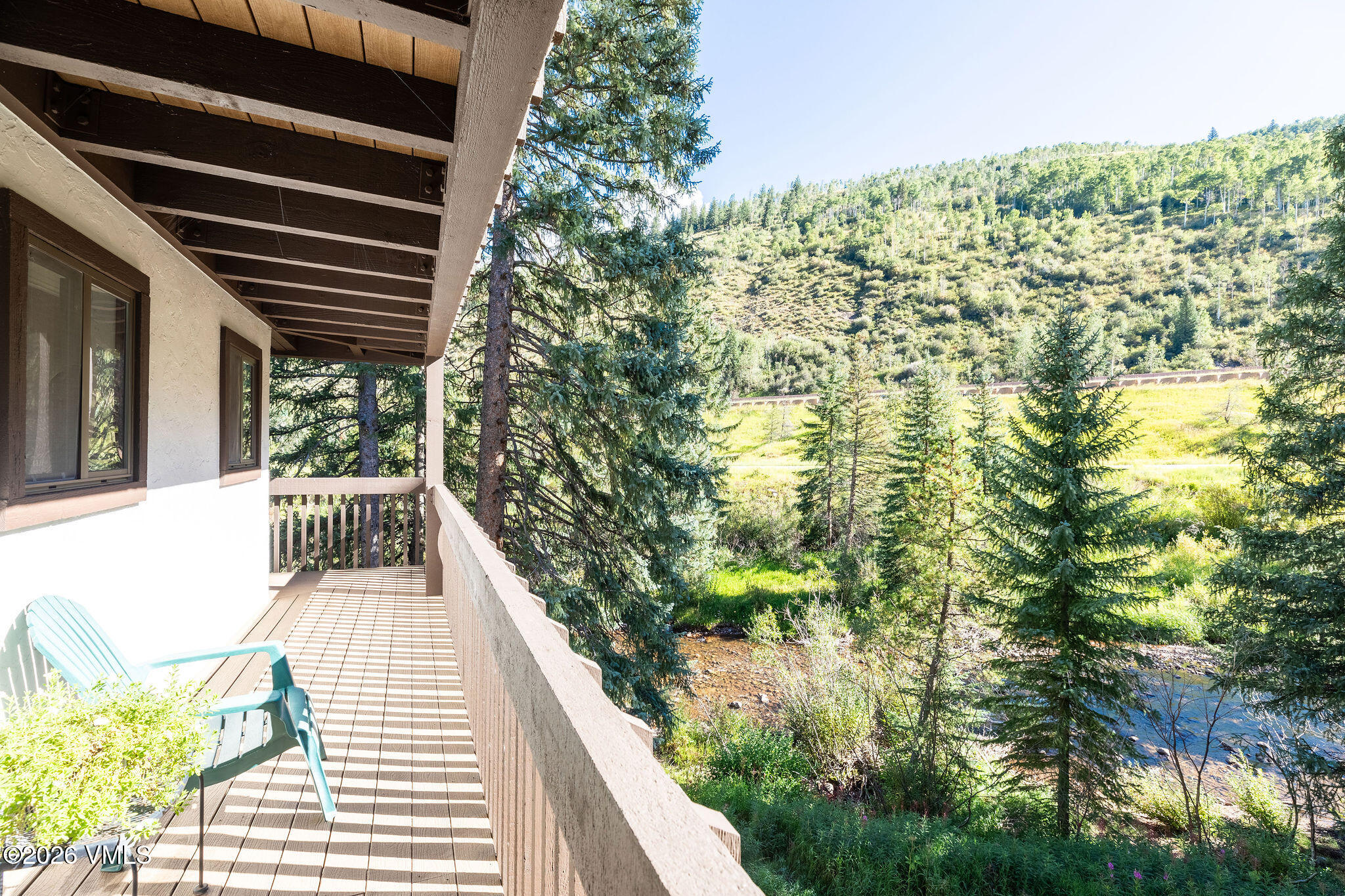 4600 Vail Racquet Club Drive, Unit 610 Vail, CO 81657 - Photo 7 of 26 vail_racquet_club_6_10_exterior_deck01_a