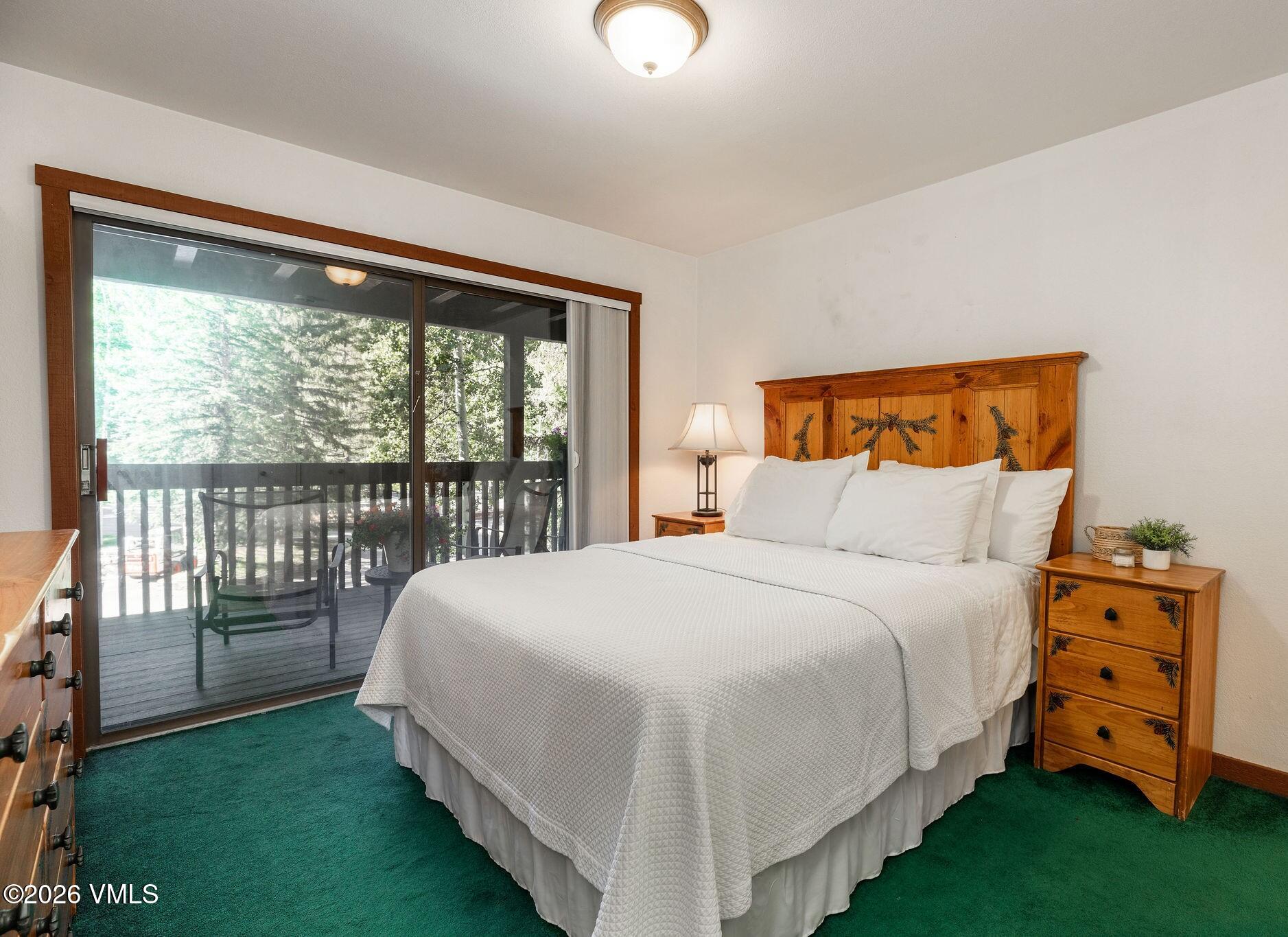 4600 Vail Racquet Club Drive, Unit 610 Vail, CO 81657 - Photo 10 of 26 vail_racquet_club_6_10_interior_bed03 Cr