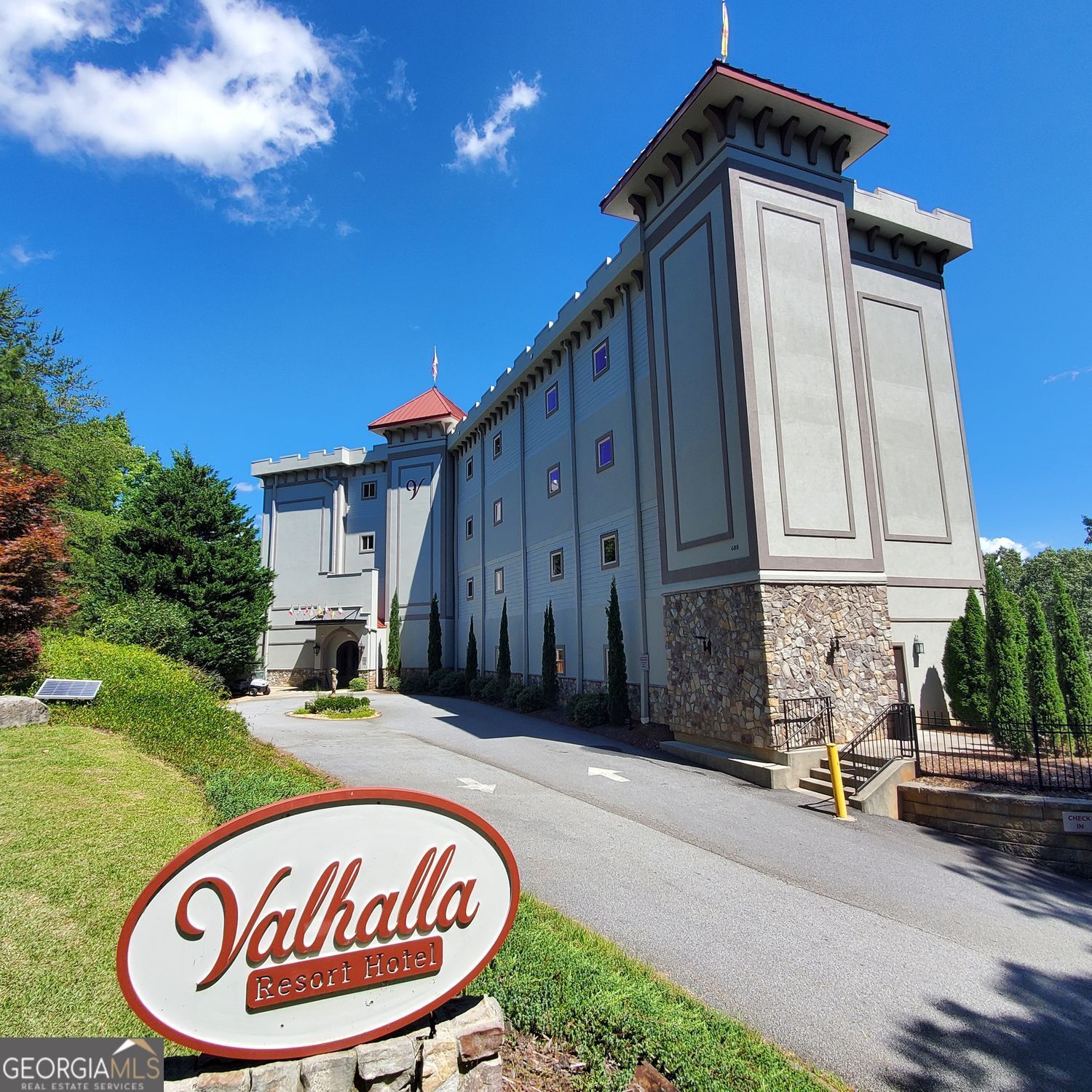 0 Rosen Strasse, Unit LOT Helen, GA 30545 - Photo 6 of 8 a view of a back yard of the house