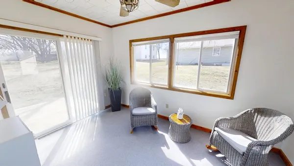 $244,900 | 2418 West Main Street, Albert Lea, MN 56007