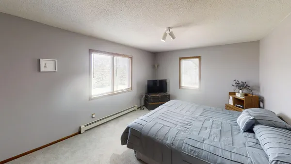 $244,900 | 2418 West Main Street, Albert Lea, MN 56007