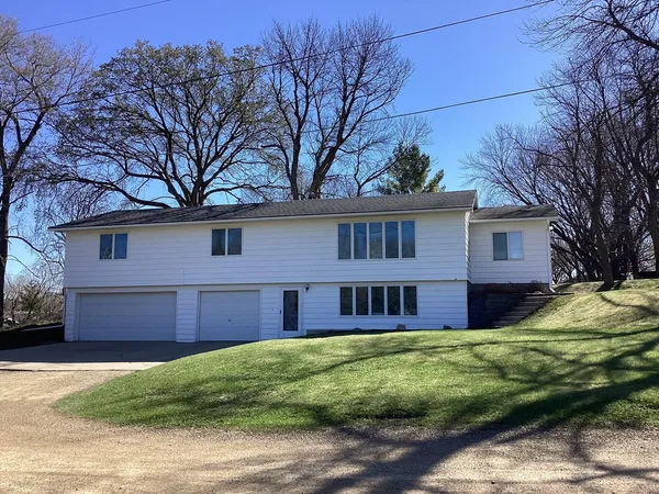 $244,900 | 2418 West Main Street, Albert Lea, MN 56007