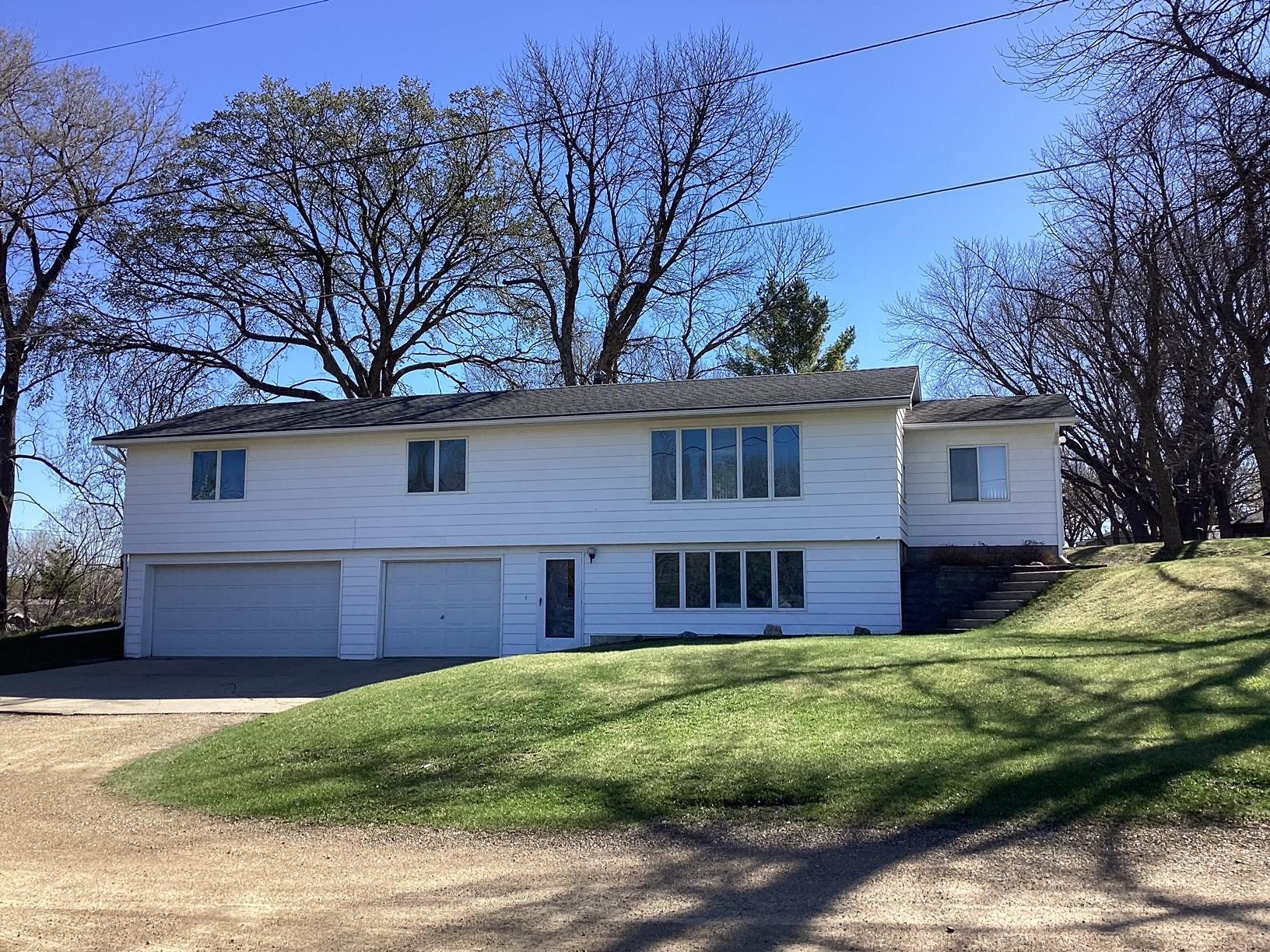 2418 West Main Street Albert Lea, MN 56007 - Photo 2 of 36
