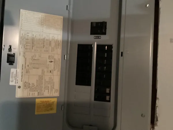 $244,900 | 2418 West Main Street, Albert Lea, MN 56007