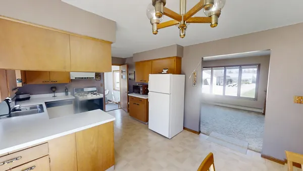 $244,900 | 2418 West Main Street, Albert Lea, MN 56007