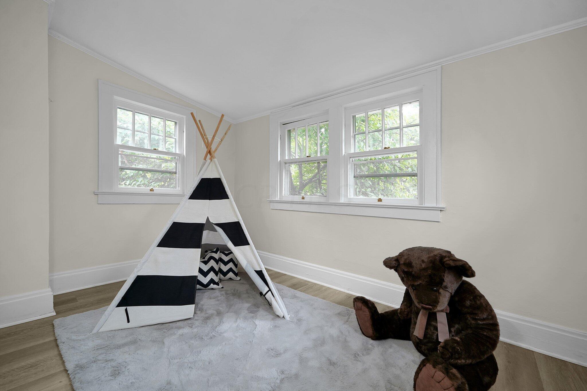 203 East Pacemont Road Columbus, OH 43202 - Photo 21 of 38 23-web-or-mls-203-e-pacemont-rd